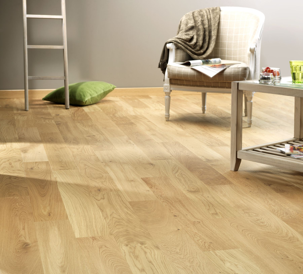 Pose de plinthes pour parquet à Ramonville